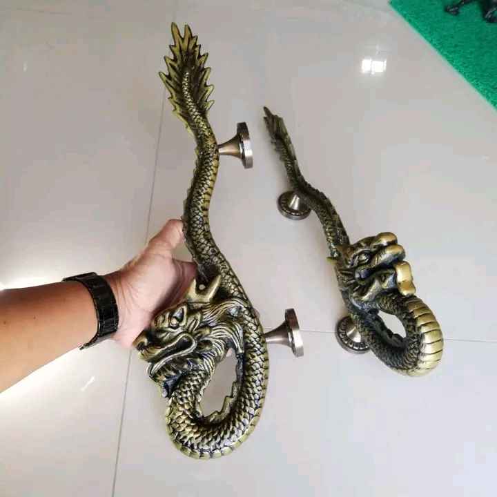 Handle Pintu Klasik Kuningan